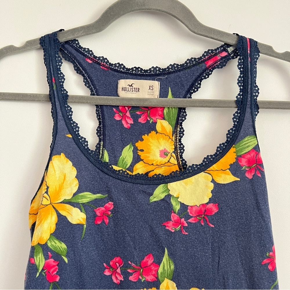 Hollister Floral Racerback Tank Top Navy Tropical Summer Top Size XS - Picture 2 of 8